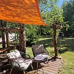 Glamping Lesny Duch Luxury tent Stola