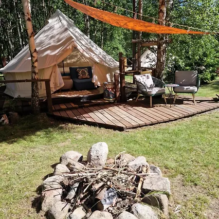 Glamping Lesny Duch 豪华帐篷