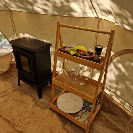 Glamping Stola Lesny Duch Lüks kamp alanı *