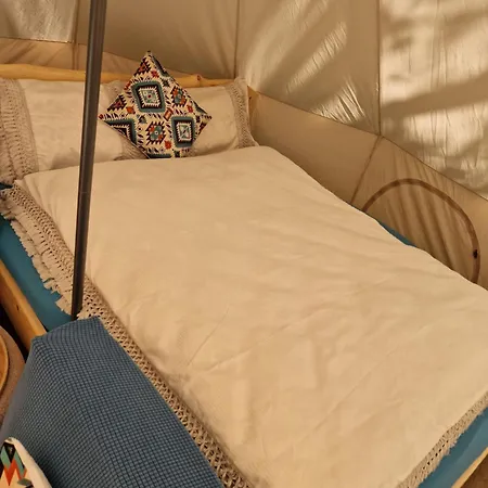 Luksusowy namiot Glamping Lesny Duch