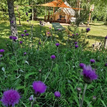 Lüks kamp alanı Glamping Stola Lesny Duch *